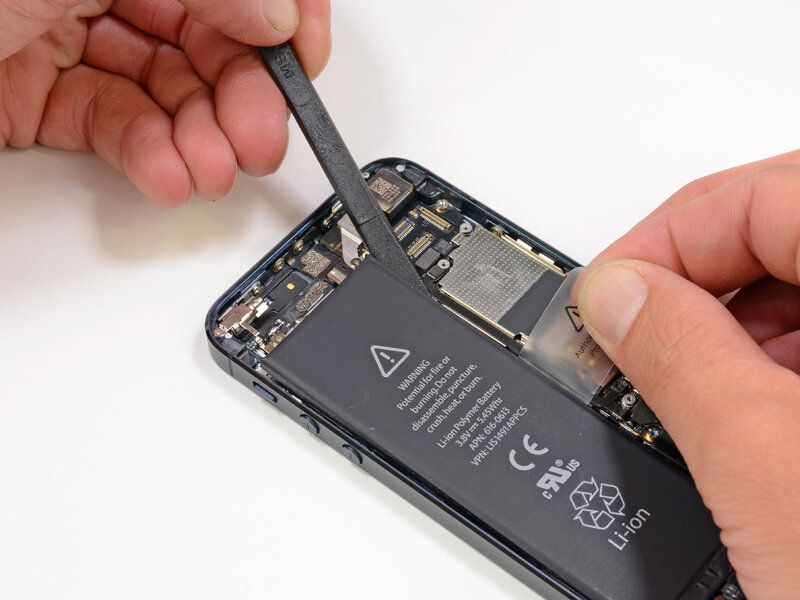 Заміна батареї iPhone