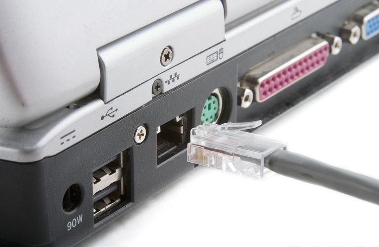 Підключення кабелю Ethernet