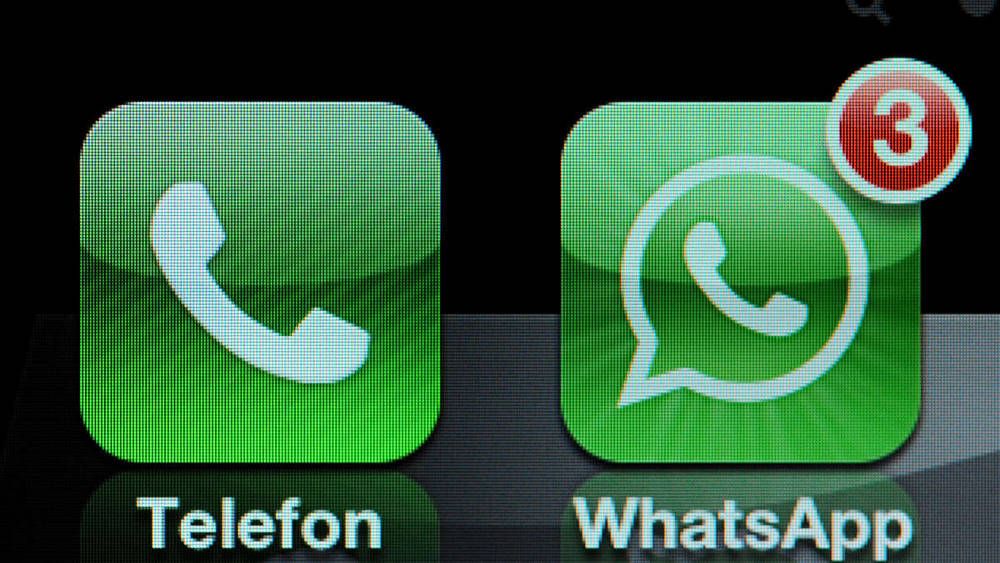 Ілюстрація на тему Чи можна в WhatsApp НЕ показувати статус і час відвідування онлайн