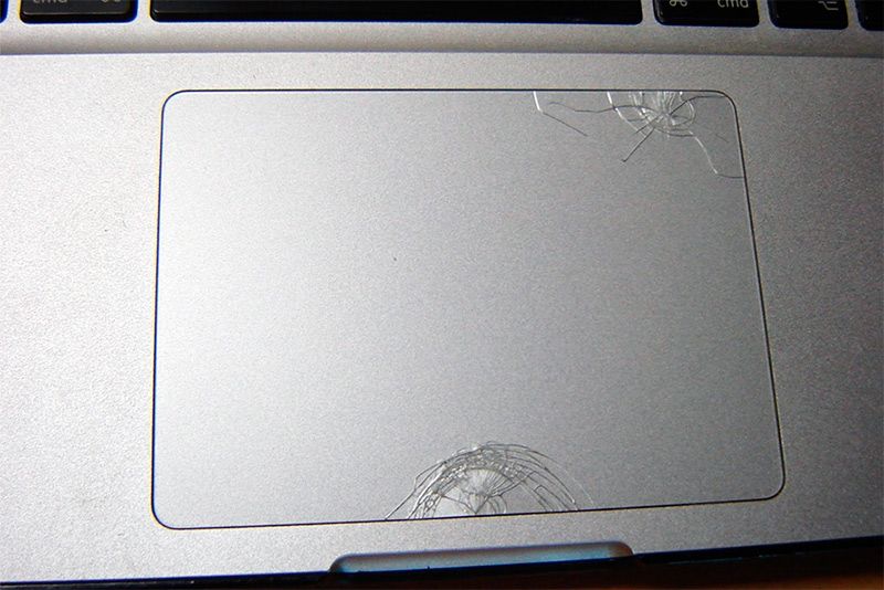 Розбитий touchpad MacBook